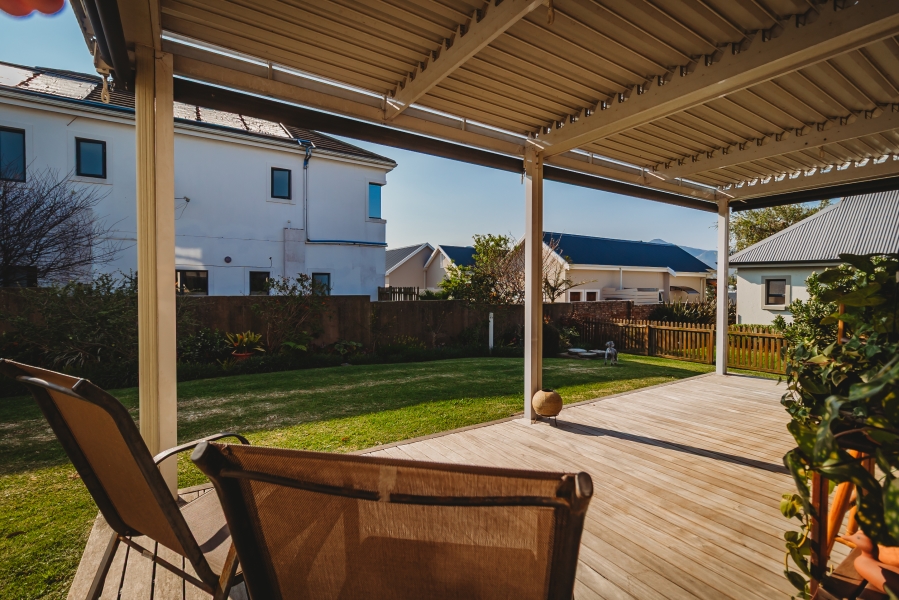 3 Bedroom Property for Sale in Kraaibosch Country Estate Western Cape